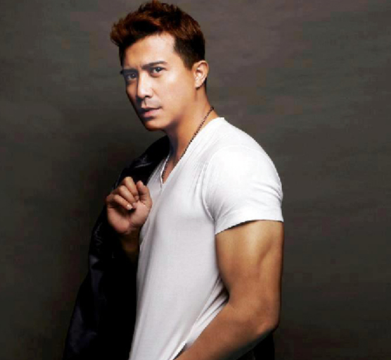  Aaron Aziz