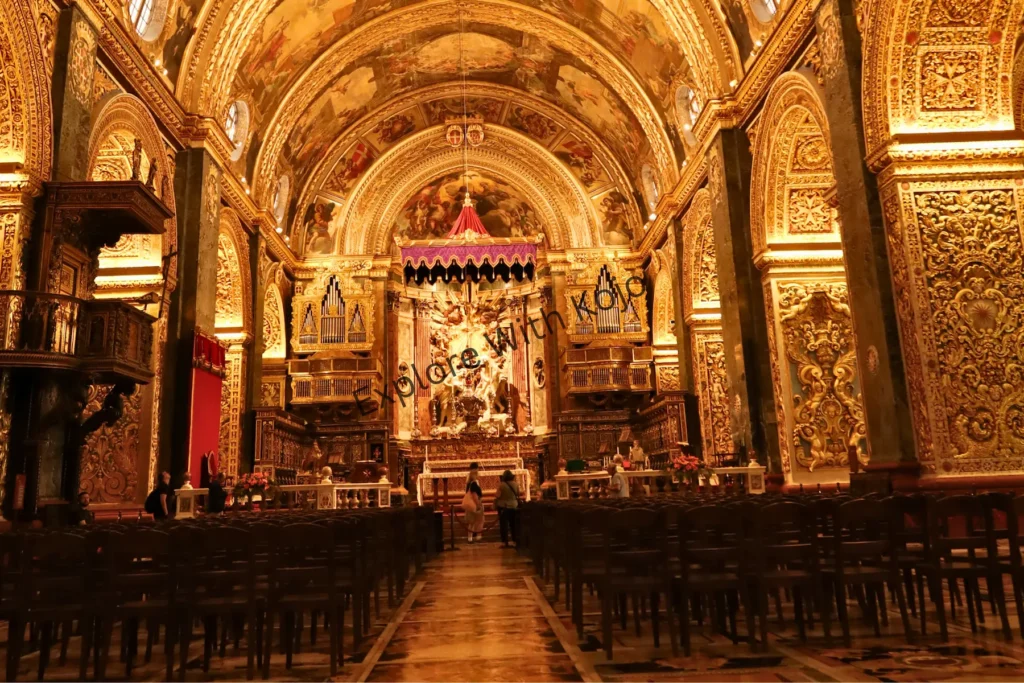 Ornate altar inside St. John&rsquo;s Co-Cathedral in Valletta, Malta.