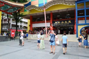 Colorful buildings in Chinatown&nbsp;Singapore.
