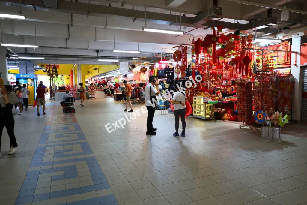 Chinatown Singapore festival market stalls