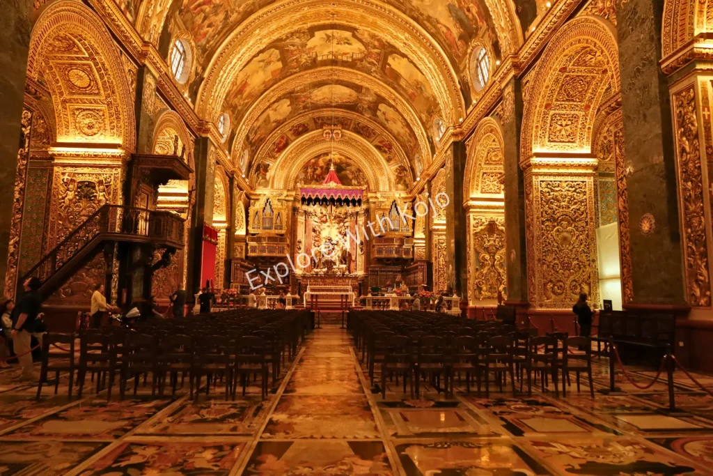 Ornate Baroque interior of St. John&rsquo;s Co-Cathedral in Valletta, Malta.