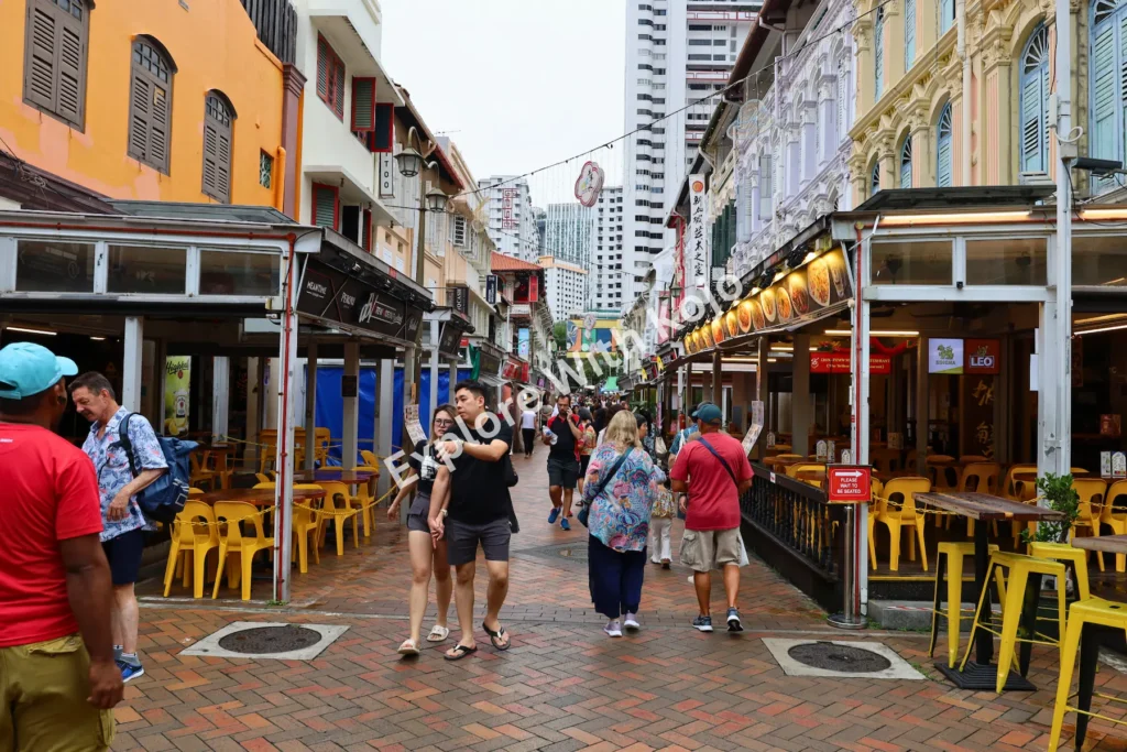Chinatown Food Street Singapore with people walking&nbsp;and&nbsp;dining.